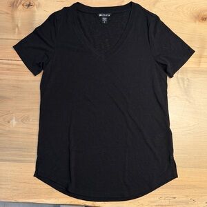 Breezy V neck Short Sleeve Tee